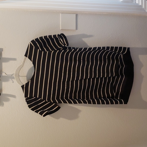 Madewell Silk Tailored Tee in Black and White Stripe | Size XS - Picture 5 of 11